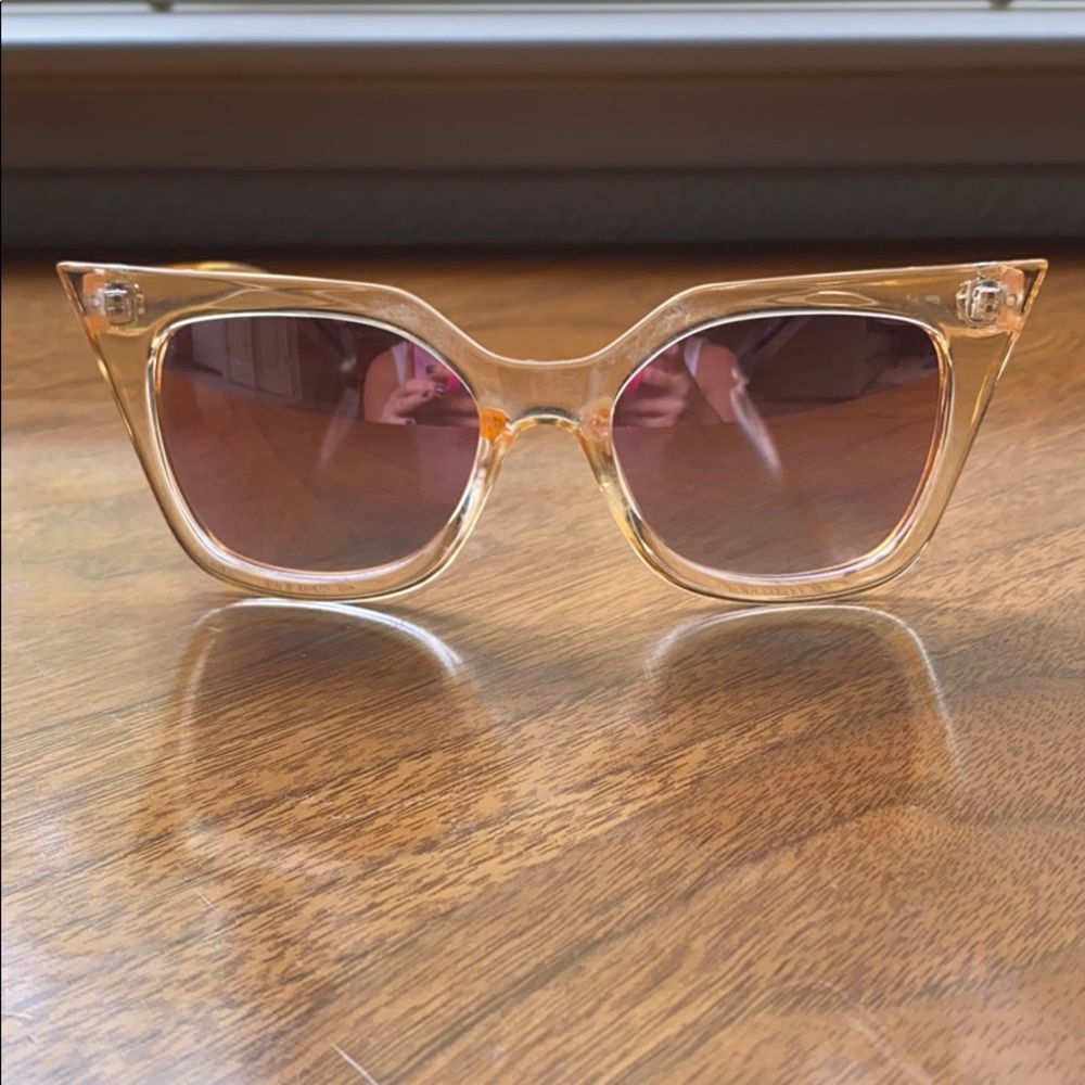 Quay HARPER Cat-Eye Sunglasses